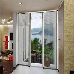 Cửa lưới chống muỗi dạng xếp màu trắng sứ